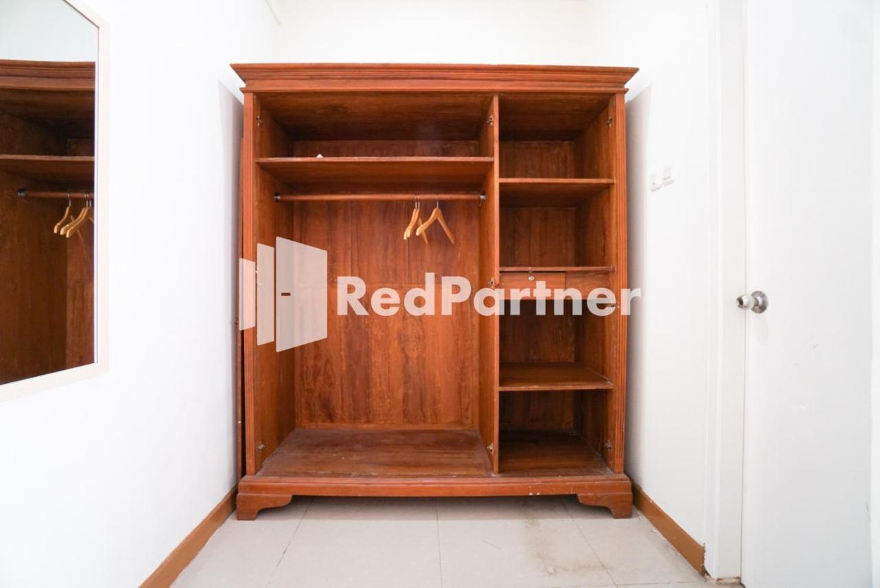 ホテル Fazza Syariah Mitra Reddoorz ジャカルタ エクステリア 写真